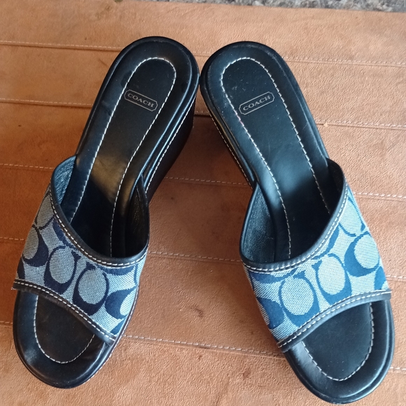 Coach Women's Clog Signature Sandal Size 8B (24) - Picture 3 of 9